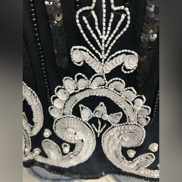 VINTAGE 80s STENAY BLACK SILK SEQUINNED BEADED SHORT SLEEVES TOP IN MEDIUM - Picture 4 of 8